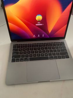 MacBook Pro2017 - 250GB SSD - 8G Ram - Office 2021 Activated