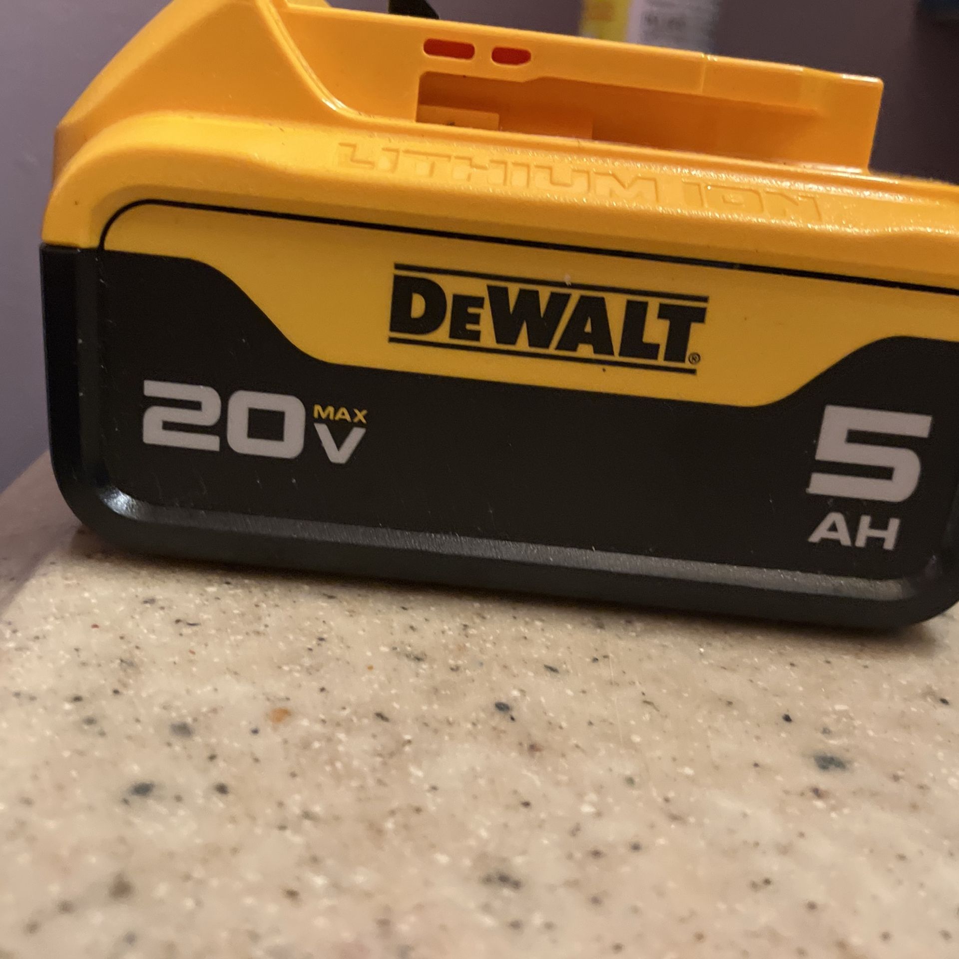 New Dewalt 5ah Battery