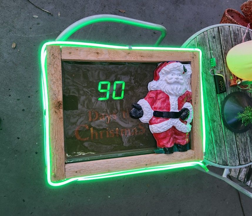 Digital, Electric Christmas Countdown clock no longer sold in stores for several years 21"x16"x4" read description!