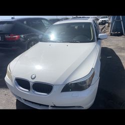 2005 BMW  525I Fully Loaded 6 Cylinder Beautiful $3850.00