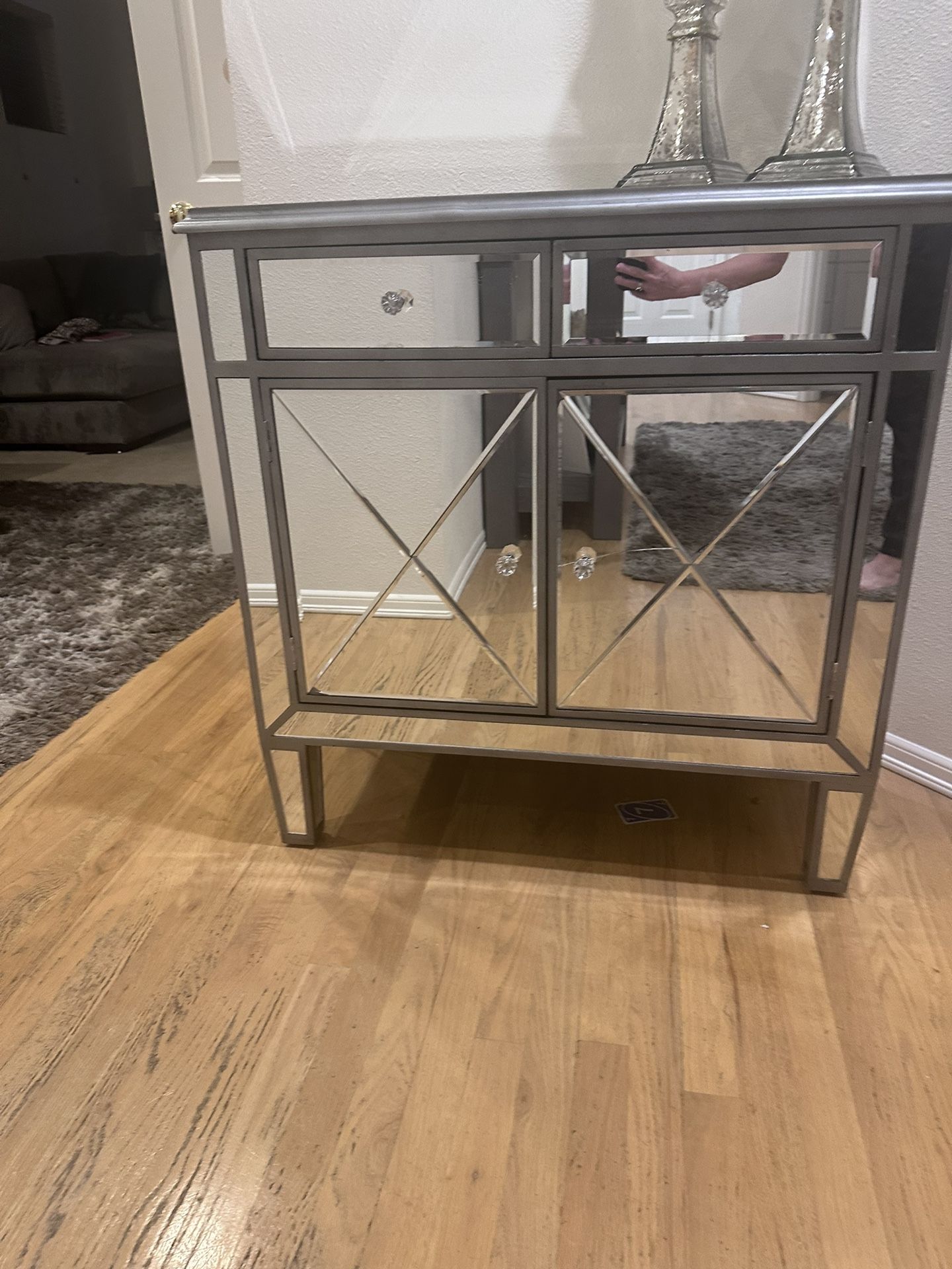 Mirrored Decorative Table 