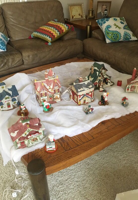 6 Santakins Village electric houses