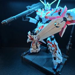Perfect Grade Unicorn Gundam