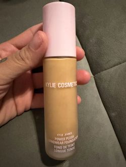 Kylie Cosmetics Foundation