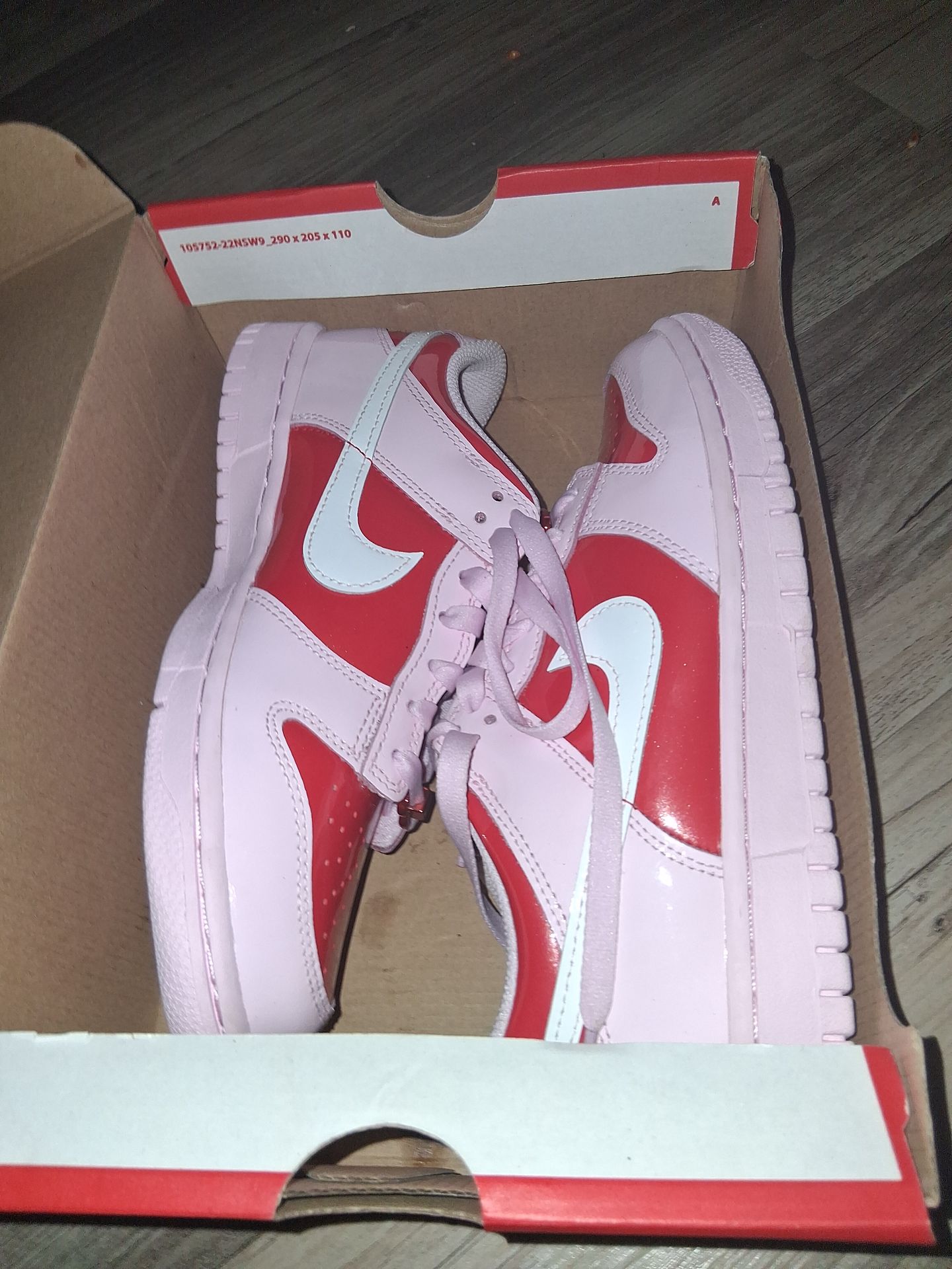 Valentines day dunks (Size 7)