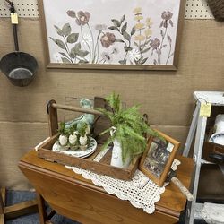 Farmhouse Spring decor