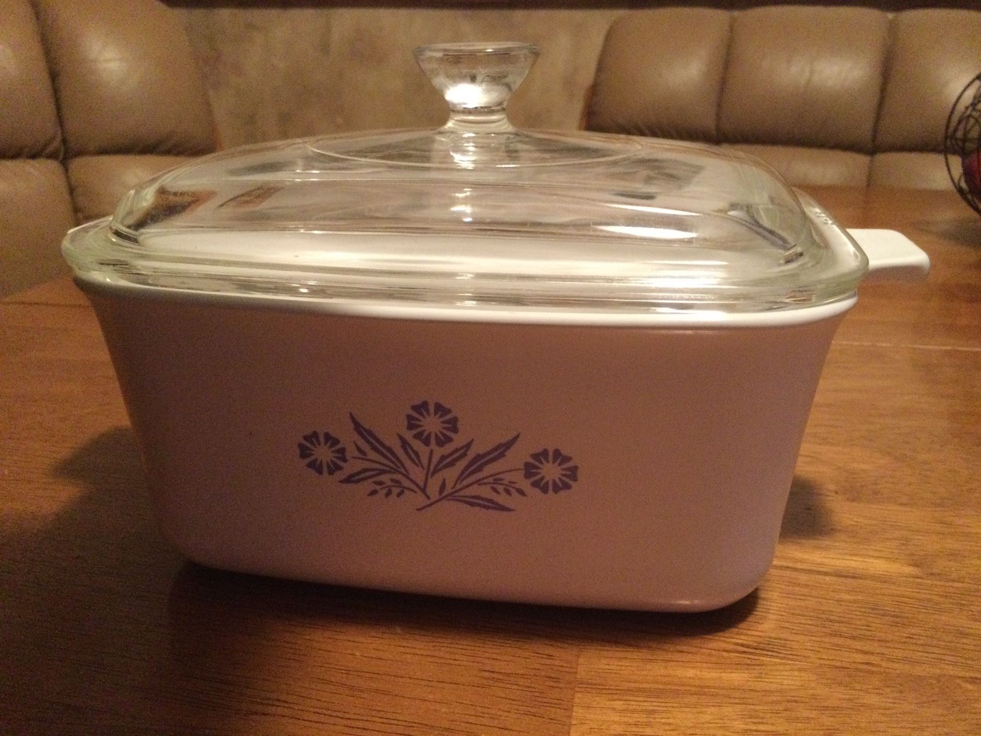 Corningware p-4-b....7x5 1/2 x3...casserole loaf dish