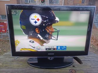 32" SAMSUNG 1080P HDTV WITH ROKU REMOTE $100 FINAL PRICE READ DESCRIPTION AND SEE ALL PICTURES