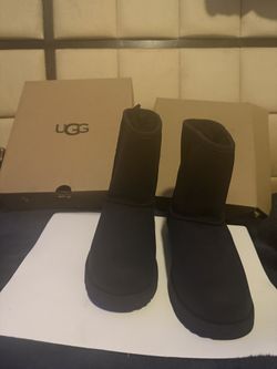 Ugg Botas. Size. #. 5. $70
