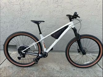 2026 Trek Roscoe 7