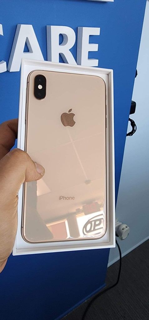 IPHONE XS MAX 64GB UNLOCKED
