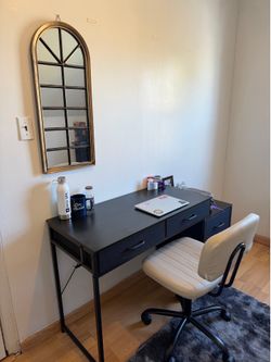 Move Out Clearance - Table, Chair & Bed - 1 Month Used (No Scratches)