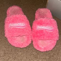 balenciaga slides 