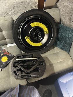 5 Lug 18” Spare Tire With Jack Set