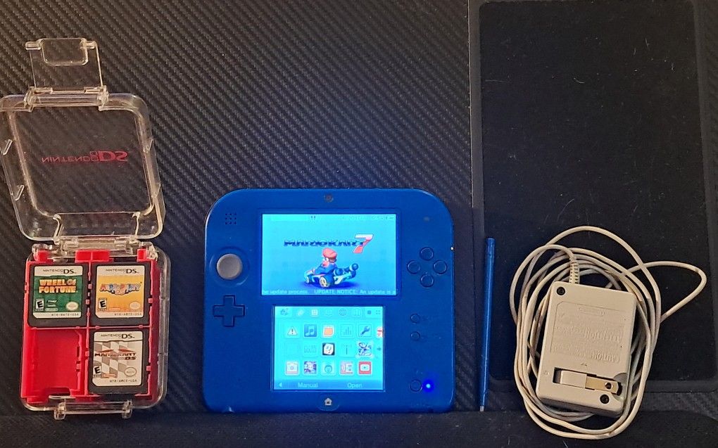 Nintendo 2ds, Mario Kart 7 + 12 Games