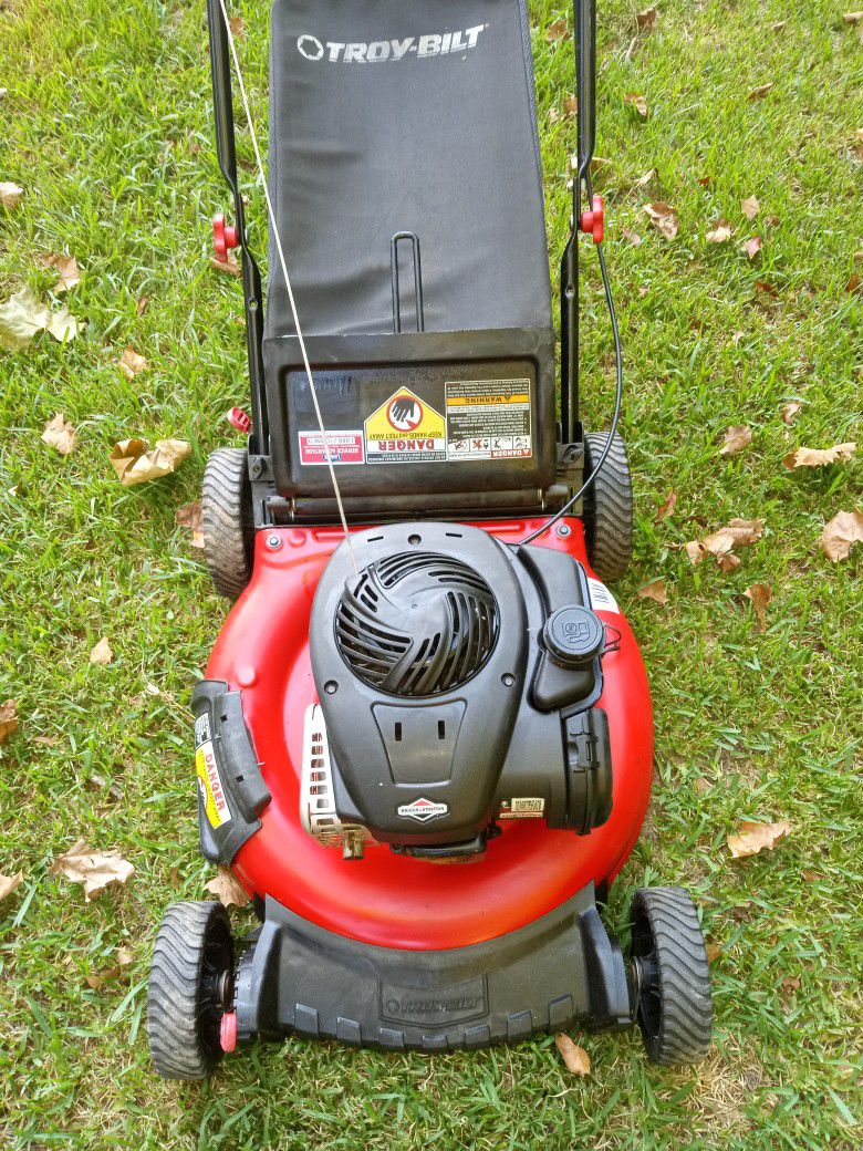 Troy-Bilt Lawn Mower With Bagger