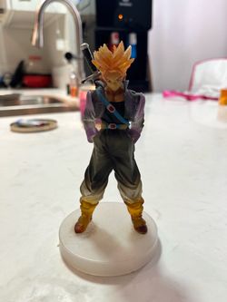 Dragon ball Trunks figurine