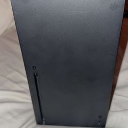 Xbox Series X - 1TB of Storage
