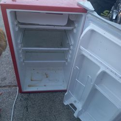 RCA Mini Fridge. 