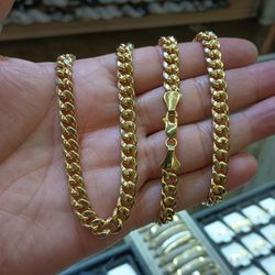 14k Gold Chain. 