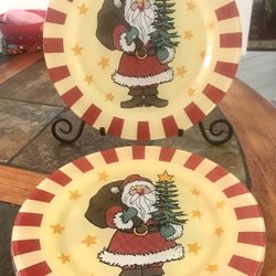 4-Pcs Arcoroc Luminarc, France ‘Red Nosed Santa’ Plates