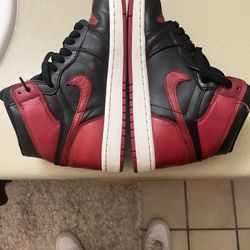 Air Jordan 1 Mid Banned 