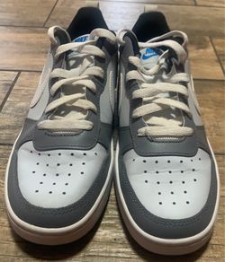 Nike size 7Y