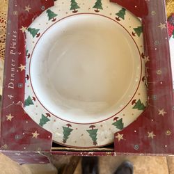 Christmas Plates Set Of 4 ,