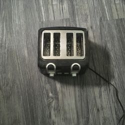 Cusinart 4 Slice Wide toaster