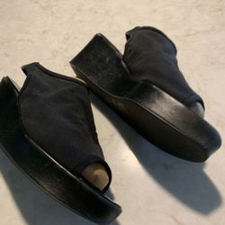 Donald J Pliner Black Wedge Sling backs  Size 11
