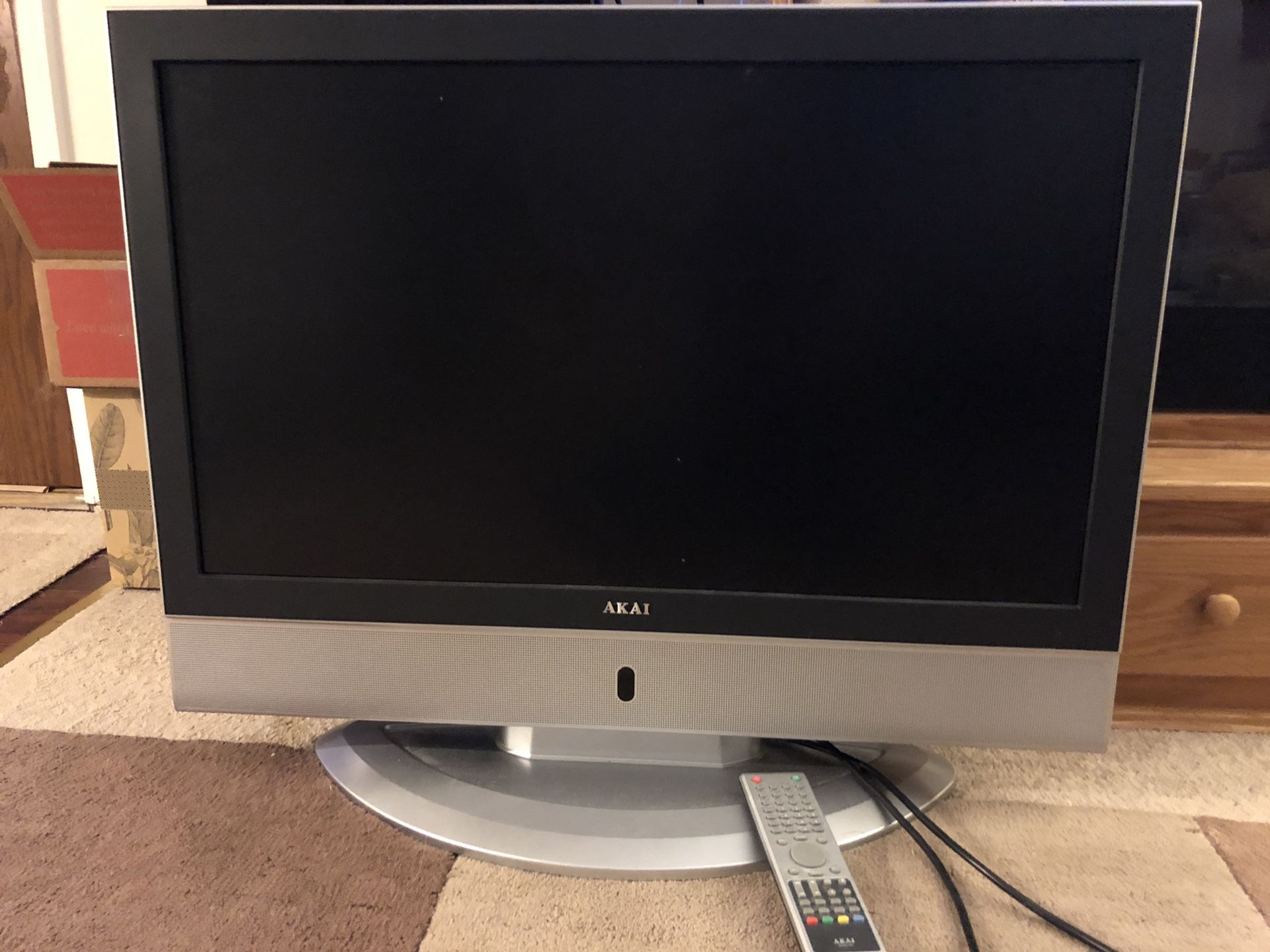 AKAI TV 32”