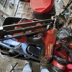 Milwaukee Finishing Nail Gun