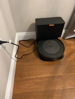 Roomba vacuum