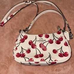 BRAND NEW Coach Teri Shoulder Bag 🍒😊 ( Cherry Collection)