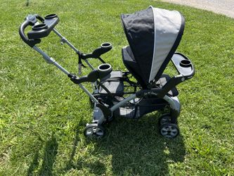 new just assembled babytrend universal sit and stand 