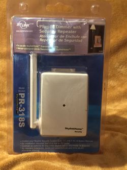 Skylink Plug-In Dimmer w/ Security Repeat PR-318S