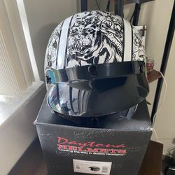 Beautiful Daytona Helmet M. Special Offer!!