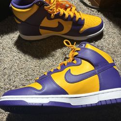 Laker Jordan 1 