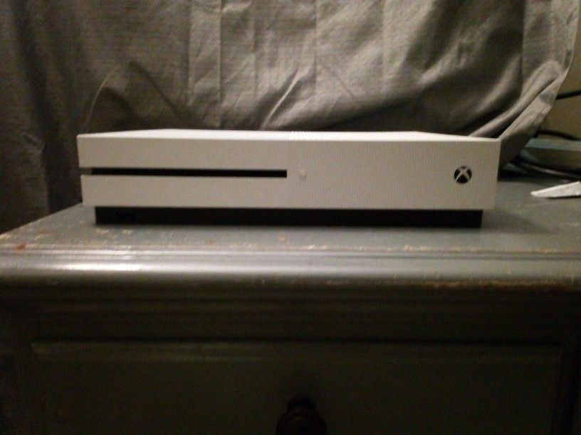 Xbox One S