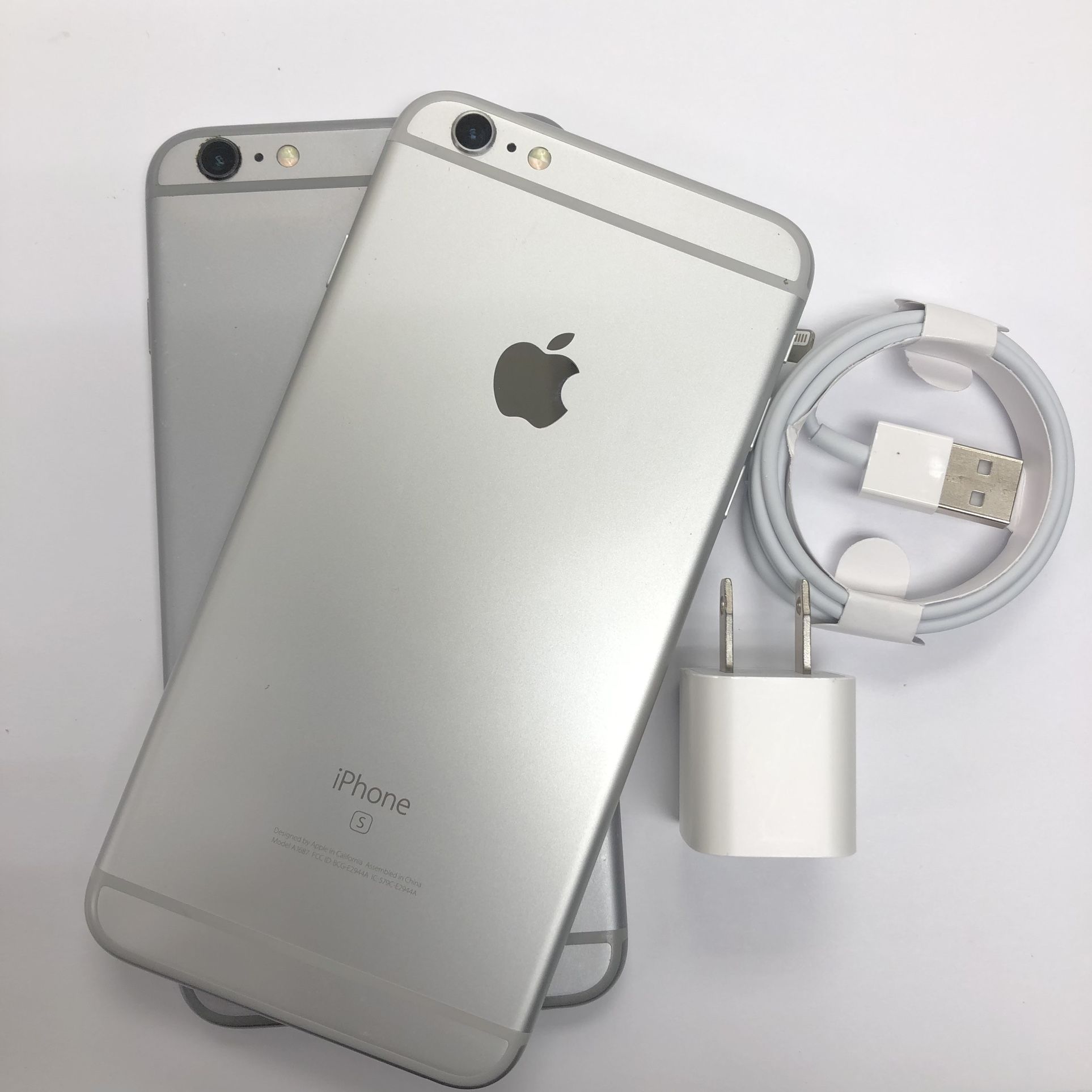 Factory Unlocked iphone 6s plus, sold with store warranty | Each