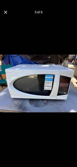 New approved vendor microwave oven white 1.1 cu tf oven capacity 1000 asked $100 