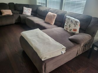 Six piece sectional with chaise and two recliners