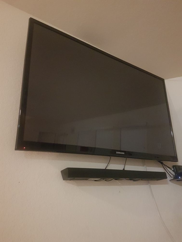 Samsung TV 60"