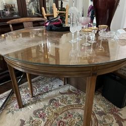 Round Wooden Kitchen Table W/glass Topper 