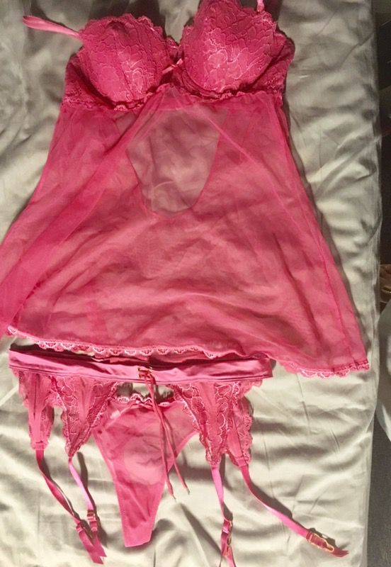Victoria Secret- size Small lingerie 3pc ( Sexy)