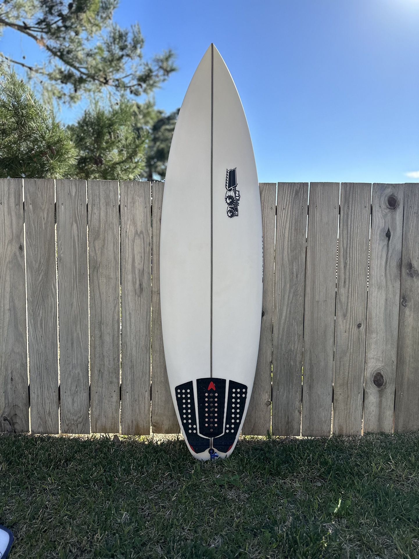 Surfboard JS 6’0”