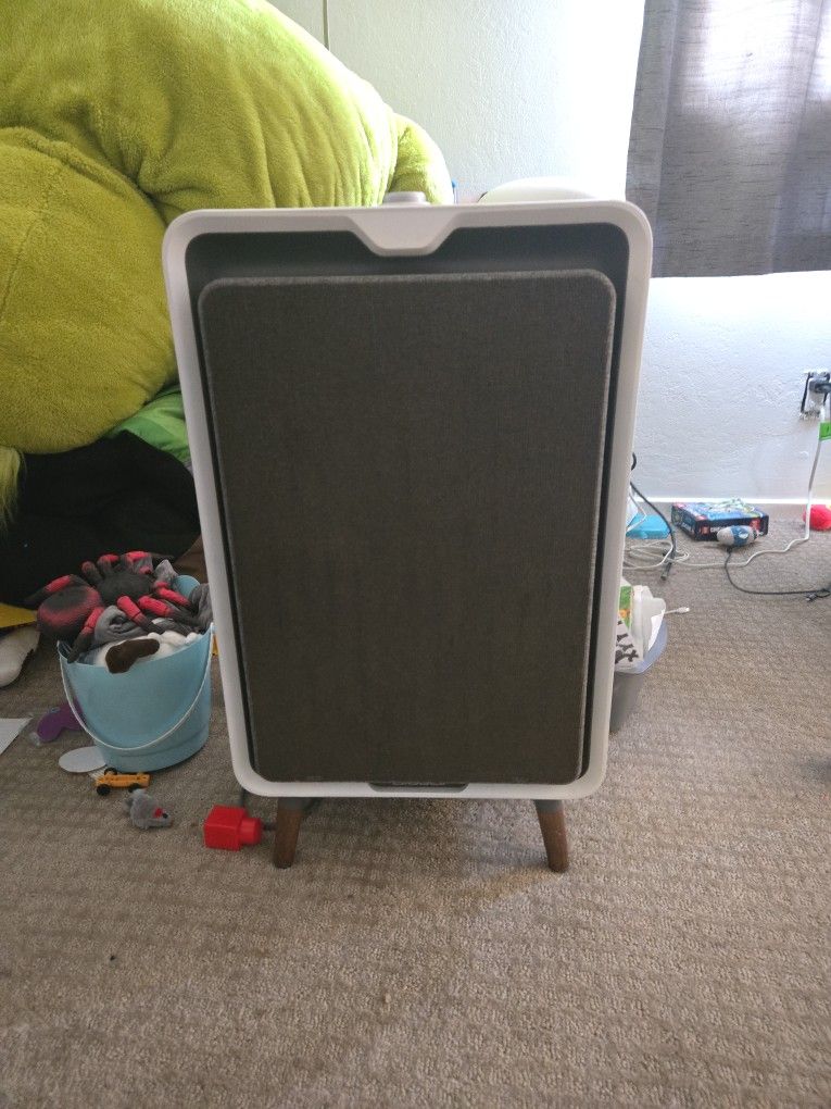 BISSELL air320 Air Purifier, model 2768A.