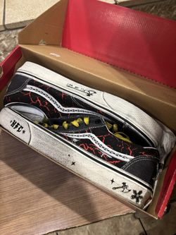 Stranger Things Vans Size 10.5