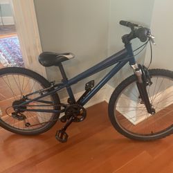 7 Speed Mountain Bike