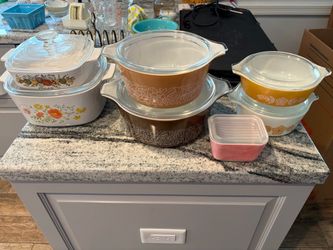 Vintage Pyrex and Corning ware